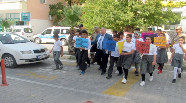 Araban'da kolluk personeli yaya nöbeti tuttu