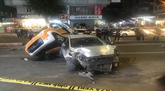 Diyarbakır'da otomobil ticari taksiye çarptı: 1 yaralı
