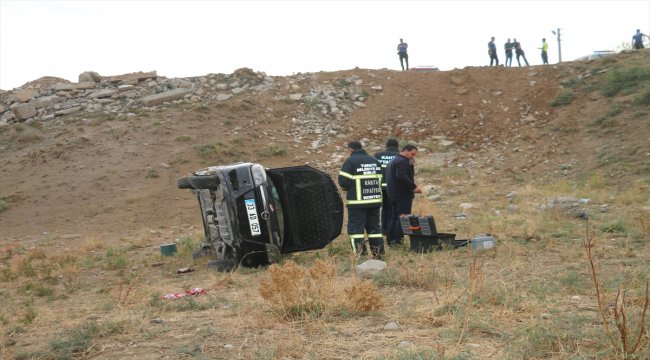Ehliyetsiz sürücünün kullandığı otomobil uçuruma yuvarlandı: 1 ölü, 1 yaralı
