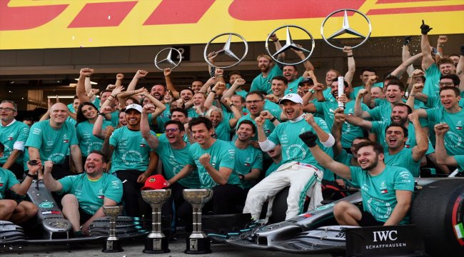 Mercedes-AMG Petronas üst üste 6. kez dünya şampiyonu oldu