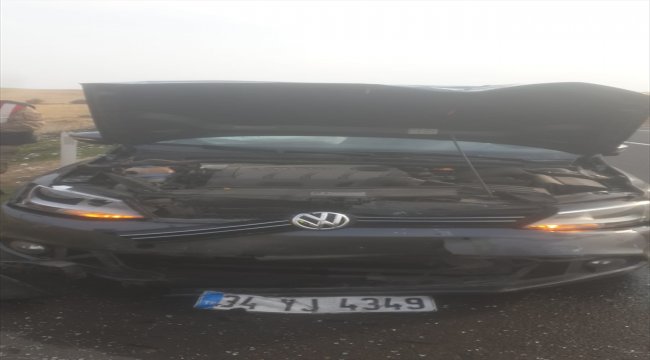 Şanlıurfa'da otomobiller çarpıştı: 6 yaralı