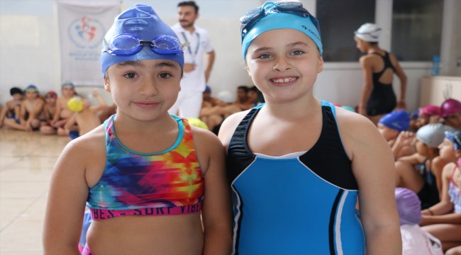 Siirt'te yüzme yarışması yapıldı