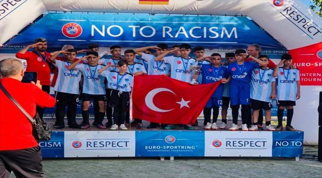 Şırnak UYAFA Takımı İspanya'da ikinci oldu