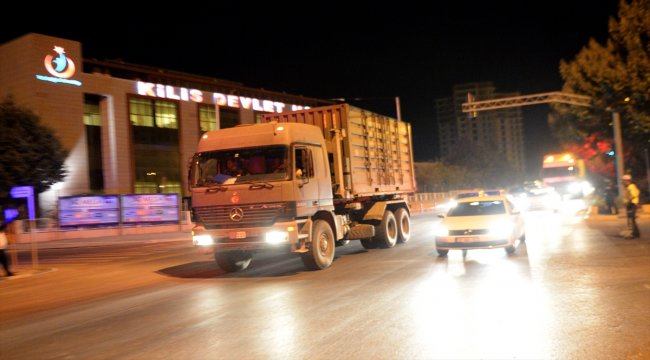 Suriye sınırına askeri sevkiyat devam ediyor