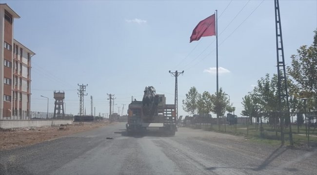 Suriye sınırına iş makinesi sevkiyatı