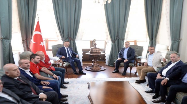 Türkiye İhracatçılar Meclisi Başkanı İsmail Gülle Kilis'te