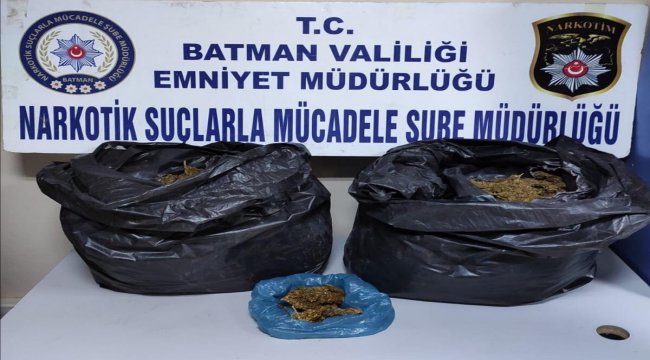 Batman'da 13 kilo 750 gram esrar ele geçirildi
