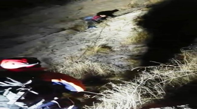 Batman'da dağda mahsur kalan 11 kişi kurtarıldı