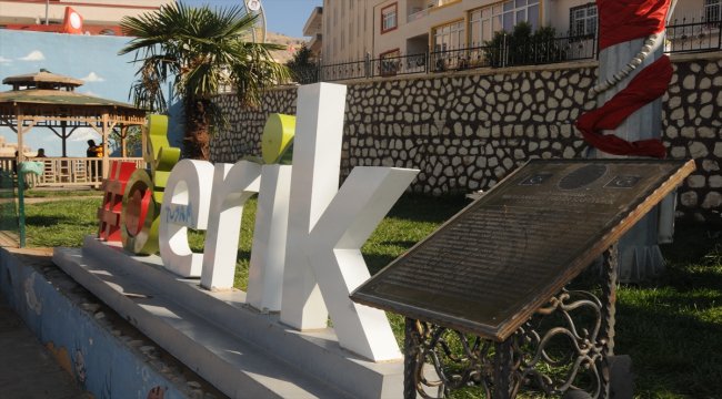 Derikliler şehit Kaymakam Safitürk'ü unutamıyor