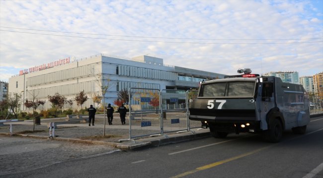 Diyarbakır'da 2 HDP'li belediyeye görevlendirme
