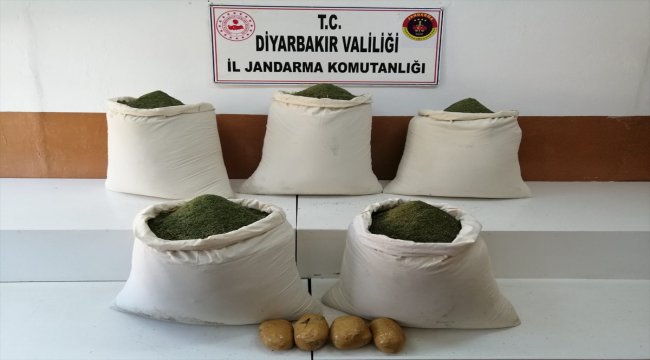 Diyarbakır'da 220 kilogram esrar ele geçirildi