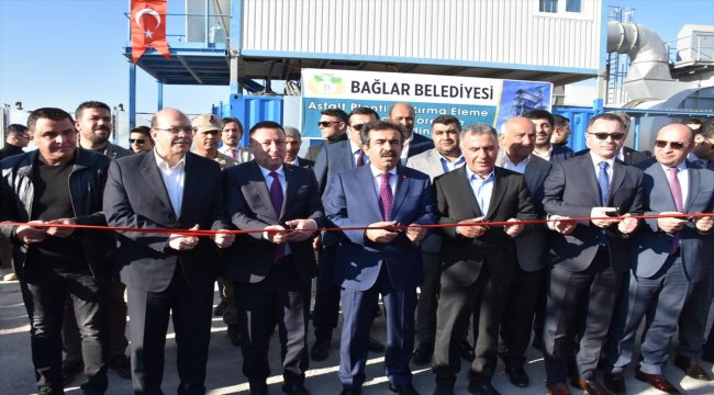 Diyarbakır'da bazalt taşından asfalt üretim tesisi açıldı