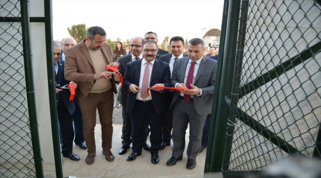 GAÜN Rektörü Prof. Dr. Ali Gür, kapalı halı saha açılışı yaptı