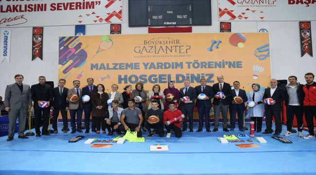 Gaziantep'te 518 okula spor malzemesi