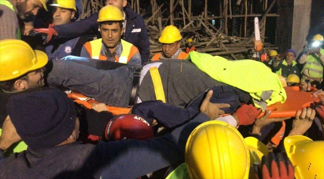 Gaziantep'te cami inşaatında çöken iskelenin altında kalan mühendise ulaşıldı