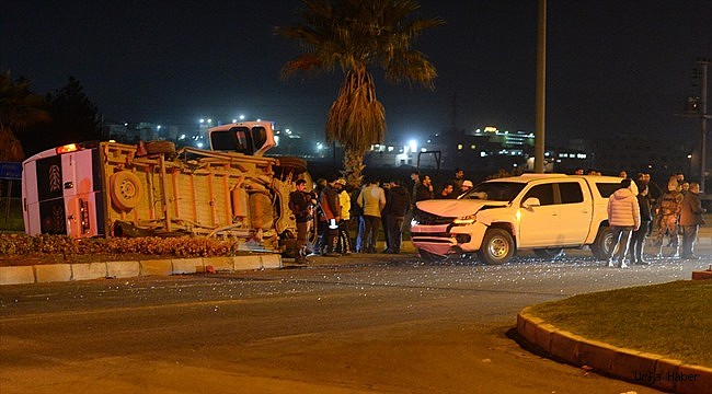 işçi servisi ile polis aracı çarpıştı: 7 yaralı