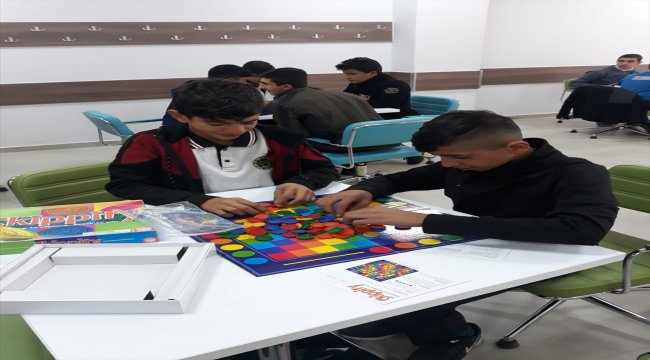 Kızılay Toplum Merkezi Nizip'te zeka atölyesi kurdu