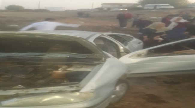 Şanlıurfa'da otomobil şarampole devrildi: 5 yaralı