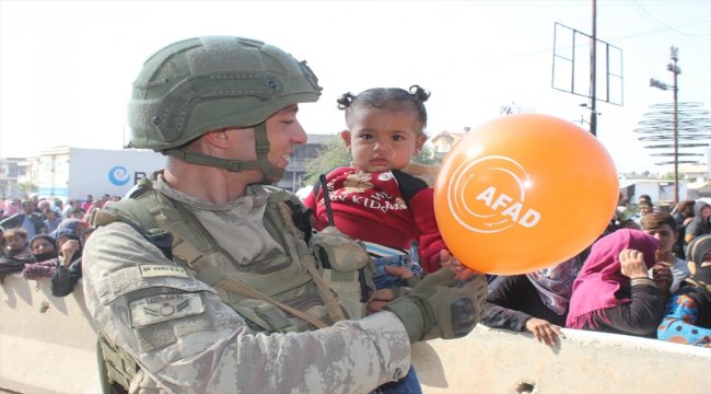 Şanlıurfa'dan Tel Abyad ve Rasulayn'a insani yardım