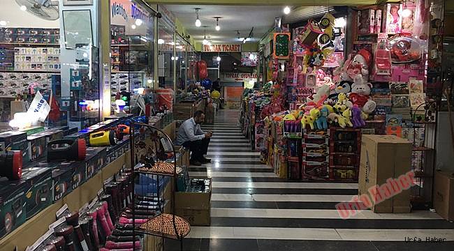 Urfa'da Pasaj lar Sinek Avlıyor