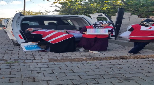Yetim kızın çeyizi Kızılay'dan