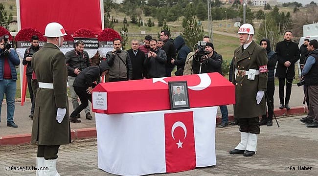 Şehit olan asker, Urfa'dan uğurlandı!