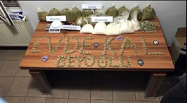 Polisten uyuşturuculu ‘Evde kal’ mesajı