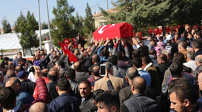 Urfalı şehit son yolculuğuna uğurlandı