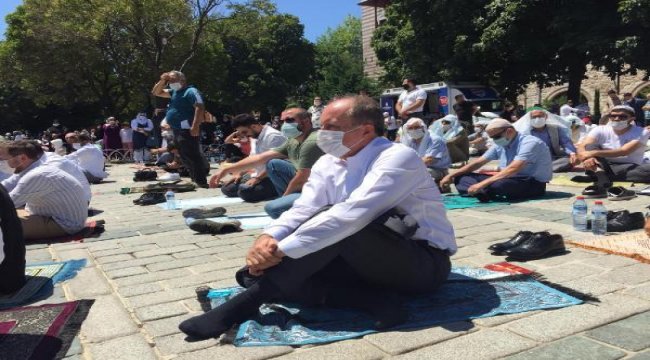 Muharrem İnce, Ayasofya'daki cuma namazına katıldı