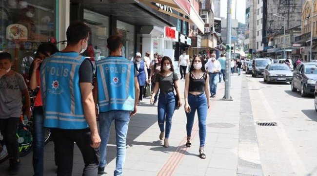 65 yaşın ardından bir yasakta 18 yaş altına geldi!