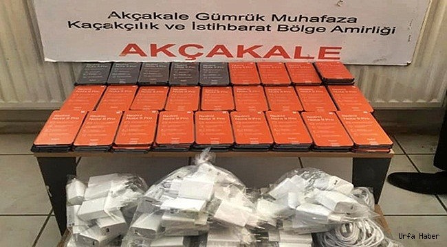 Gümrükte kaçak cep telefonu ele geçirildi