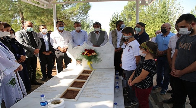 Urfa milletvekili mezarı başında anıldı