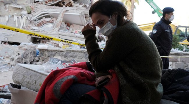 AFAD'dan açıklama: Depremzedeler için gıda kolisi ve battaniyeye ihtiyaç var