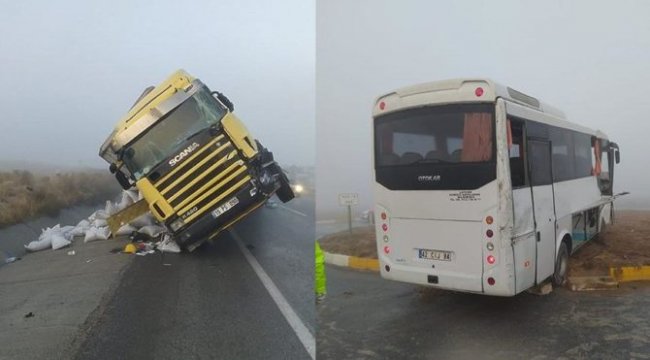 Askeri servis ile TIR çarpıştı: 10 yaralı