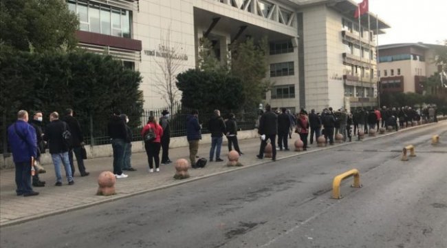 İnternet altyapısı çalışmayınca vergi kuyruğu corona kuyruğu oldu