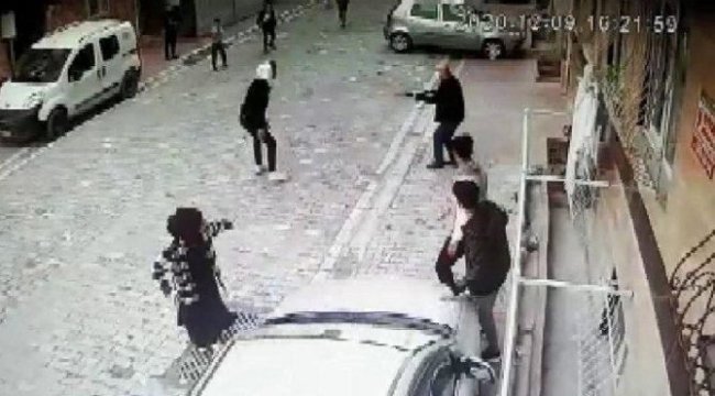 İstanbul’da pompalı dehşet: Top oynayan çocuklar dondu kaldı