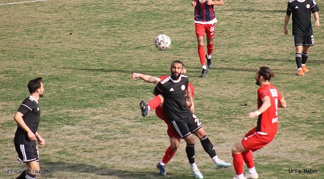 Karbel Karaköprü Belediyespor hızlı başladı