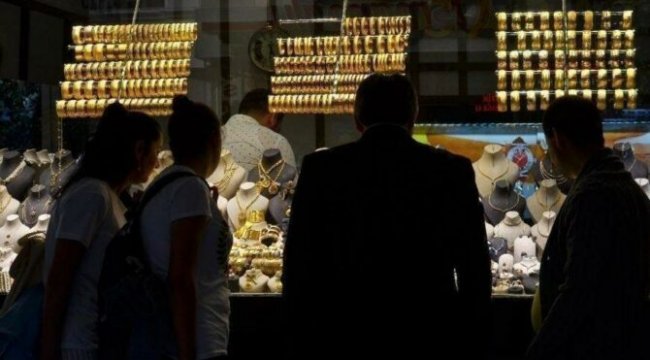 Altın fiyatlarında düşüş devam ediyor: Çeyrek altın 686 lira oldu