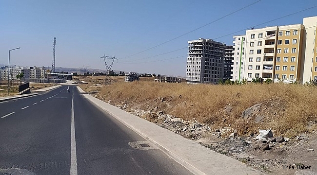 Boş Arazi Tepkisi! Karaköprü'de Vatandaş Dertli