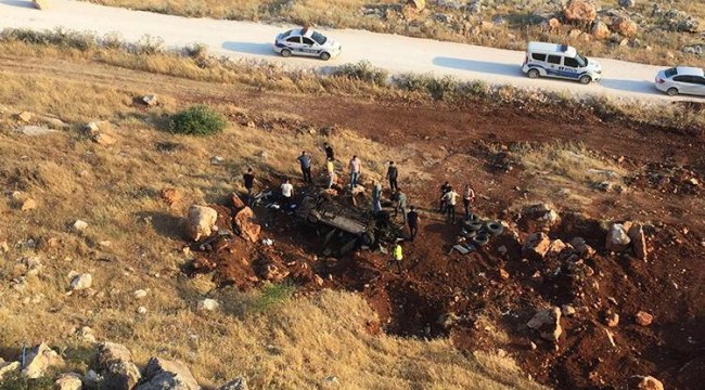 Urfa'da Otomobili uçuruma yuvarlandı! Ertesi gün fark edilip çıkarıldı