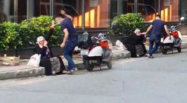 Dehşete düşüren görüntüler! Annesini sokak ortasında darp etti