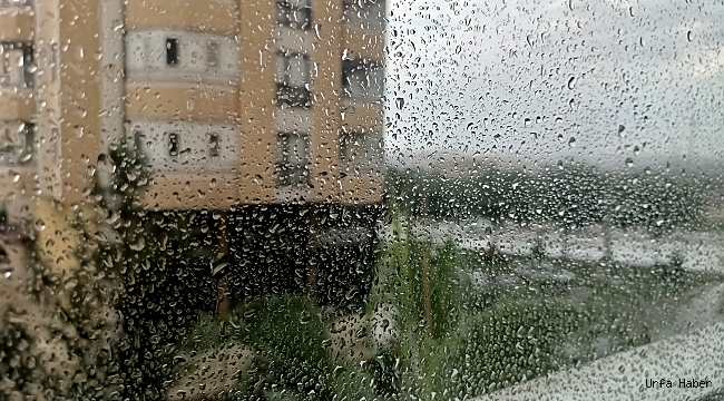 Şanlıurfa'da Yaz sıcağında Yağmur Yağdı