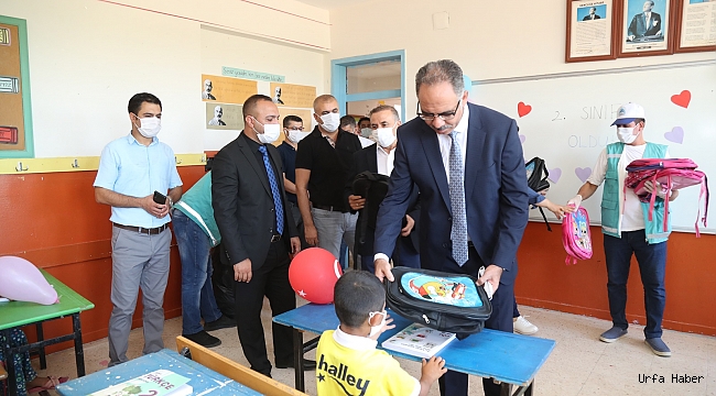 Başkan Kuş’tan Öğrencilere Eğitim Ve Kırtasiye Malzemesi Desteği.