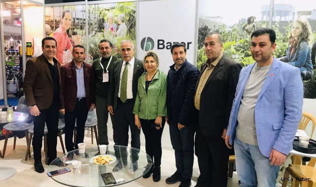 Vekil Aydınlık, ‘Bazer’ standını ziyaret etti
