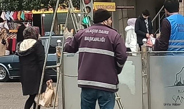 Büyükşehir ekipleri, trafik ışıklarının bakımını yaptı!