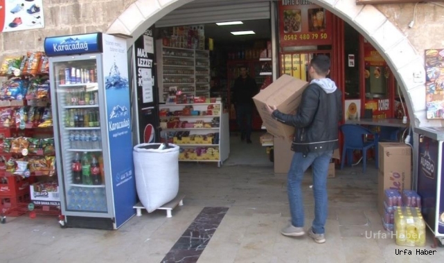 Gençlerin alkışlatan hareketi kamerada
