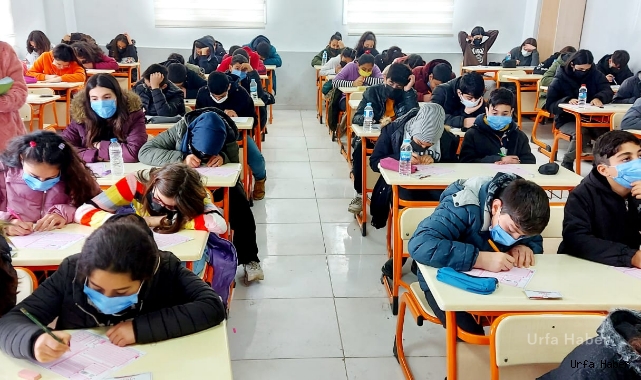 Uygar Koleji bursluluk sınavını yaptı: Katılım yoğun oldu