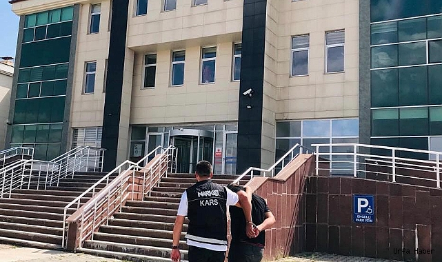 Kars’ta ayakkabıdan uyuşturucu çıktı