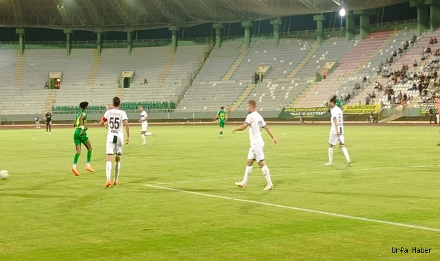 KOCAELİSPOR ŞANLIURFASPOR'U 2-0 YENDİ