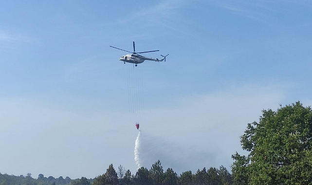 Tekirdağ'daki yangında hava desteği: Helikopter ile müdahale ediliyor